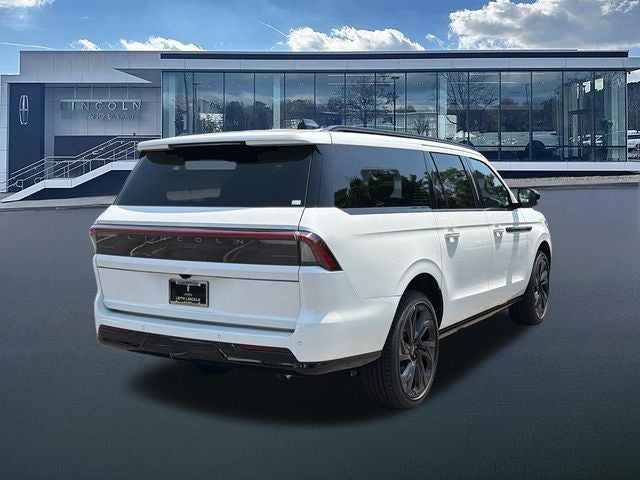 2027 Lincoln Navigator L Reserve