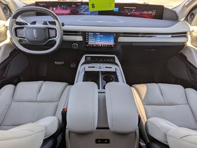 2025 Lincoln Navigator L Reserve