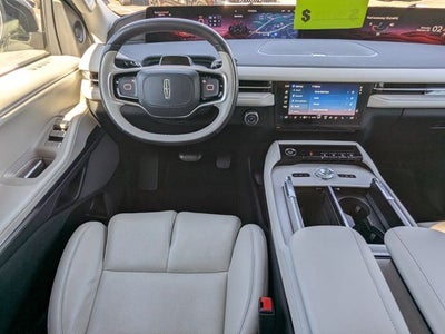 2025 Lincoln Navigator L Reserve