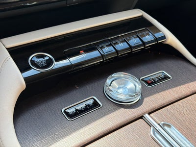 2027 Lincoln Navigator L Reserve
