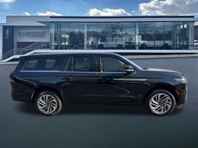 2026 Lincoln Navigator L Reserve
