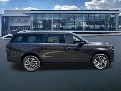 2026 Lincoln Navigator L Reserve