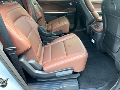 2027 Lincoln Navigator L Reserve