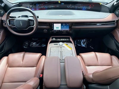 2027 Lincoln Navigator L Reserve