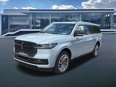 2027 Lincoln Navigator L Reserve