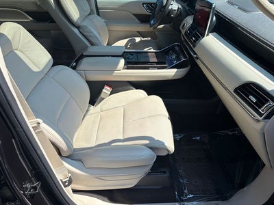 2021 Lincoln Navigator L Reserve