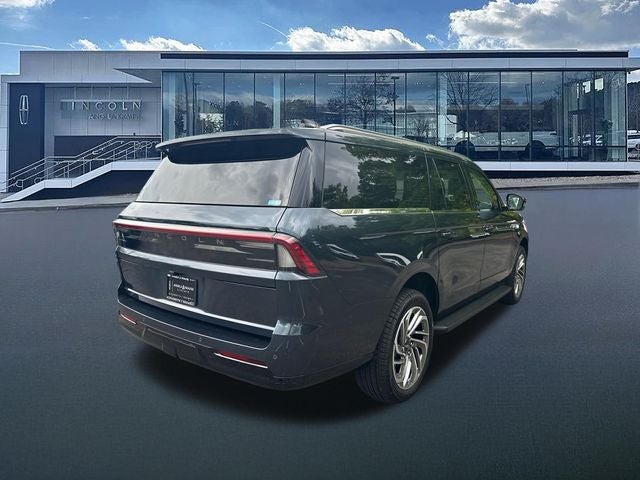 2026 Lincoln Navigator L Premiere