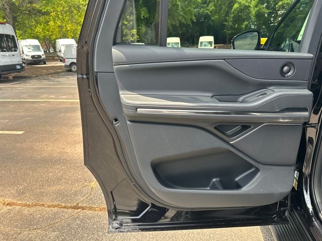 2026 Lincoln Navigator L Premiere