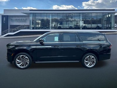 2026 Lincoln Navigator L Premiere