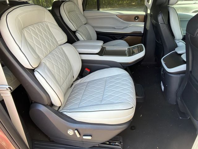 2026 Lincoln Navigator L Black Label