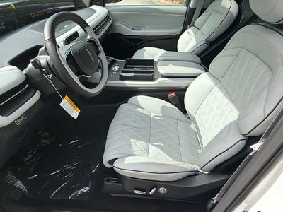 2027 Lincoln Navigator L Black Label