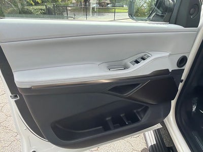 2027 Lincoln Navigator L Black Label