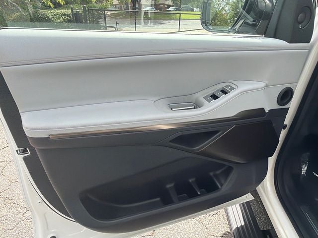 2027 Lincoln Navigator L Black Label