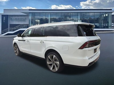 2027 Lincoln Navigator L Black Label