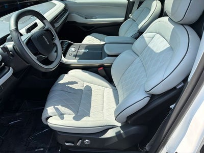 2025 Lincoln Navigator L Black Label