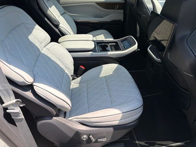 2025 Lincoln Navigator L Black Label