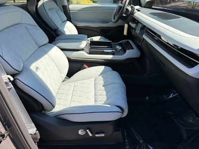 2027 Lincoln Navigator L Black Label