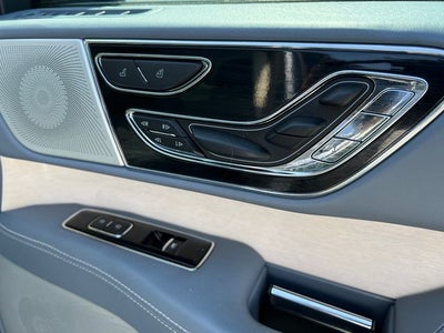 2023 Lincoln Navigator L Black Label