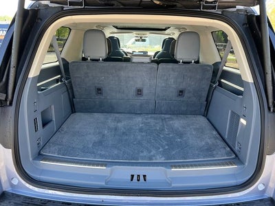 2023 Lincoln Navigator L Black Label