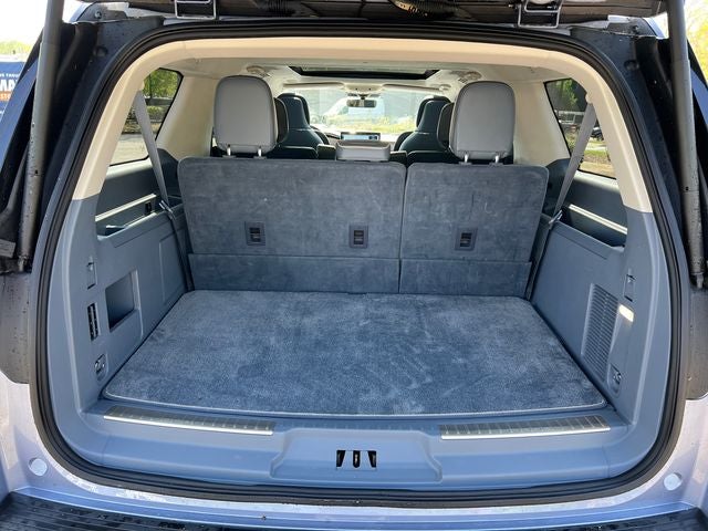 2023 Lincoln Navigator L Black Label
