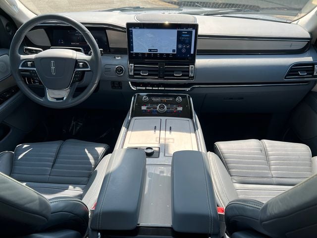 2023 Lincoln Navigator L Black Label