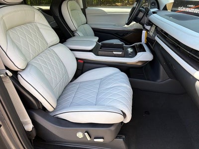 2026 Lincoln Navigator L Black Label