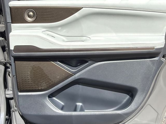 2026 Lincoln Navigator L Black Label