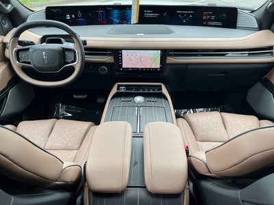 2027 Lincoln Navigator L Black Label
