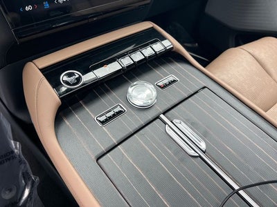 2027 Lincoln Navigator L Black Label
