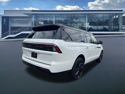 2027 Lincoln Navigator L Black Label