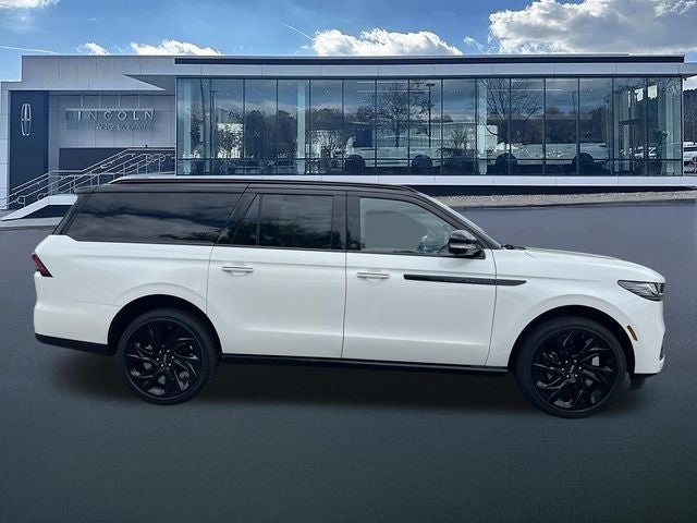 2027 Lincoln Navigator L Black Label