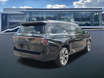 2027 Lincoln Navigator L Black Label