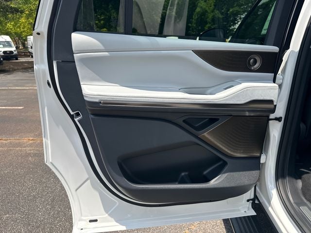2026 Lincoln Navigator L Black Label