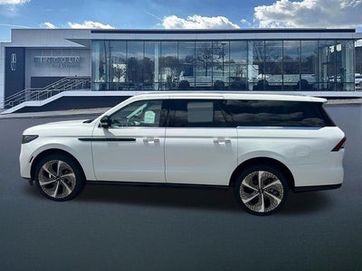 2027 Lincoln Navigator L Black Label