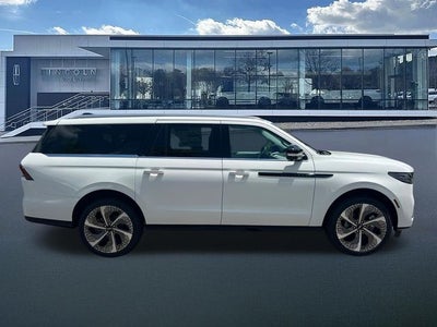 2027 Lincoln Navigator L Black Label