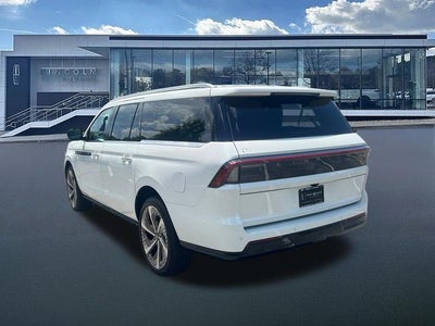 2027 Lincoln Navigator L Black Label