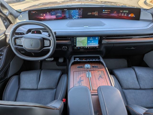 2025 Lincoln Navigator L Black Label