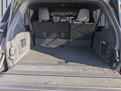 2025 Lincoln Navigator L Black Label