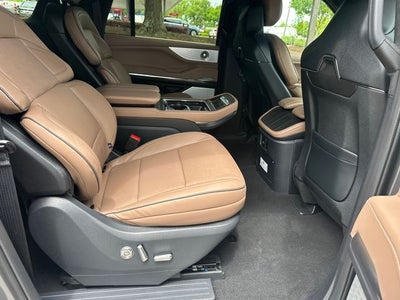 2026 Lincoln Navigator L Black Label