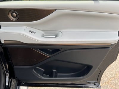 2027 Lincoln Navigator L Black Label