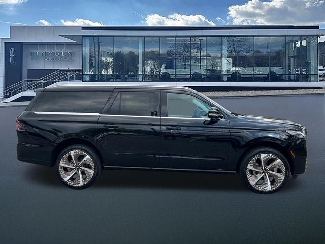 2027 Lincoln Navigator L Black Label