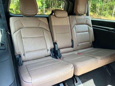 2027 Lincoln Navigator L Black Label