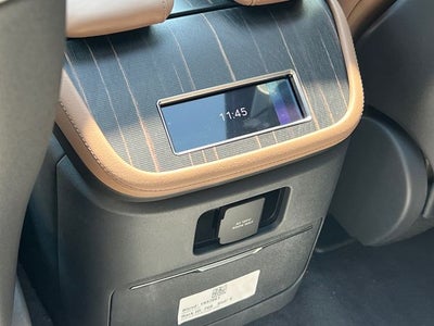 2027 Lincoln Navigator L Black Label