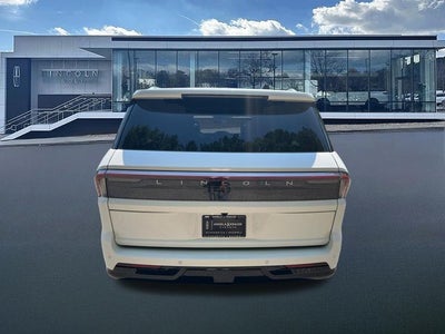 2027 Lincoln Navigator L Black Label