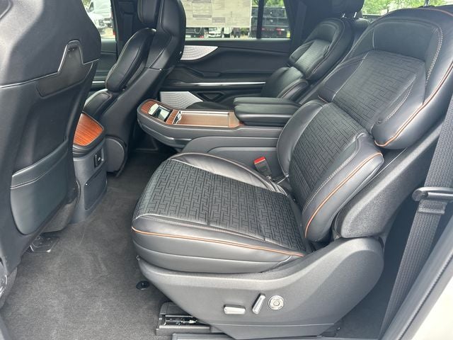 2026 Lincoln Navigator L Black Label