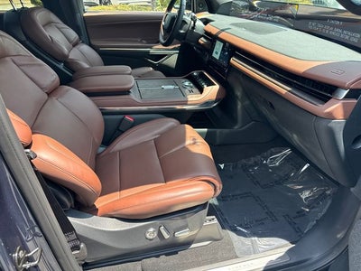 2027 Lincoln Navigator L Reserve
