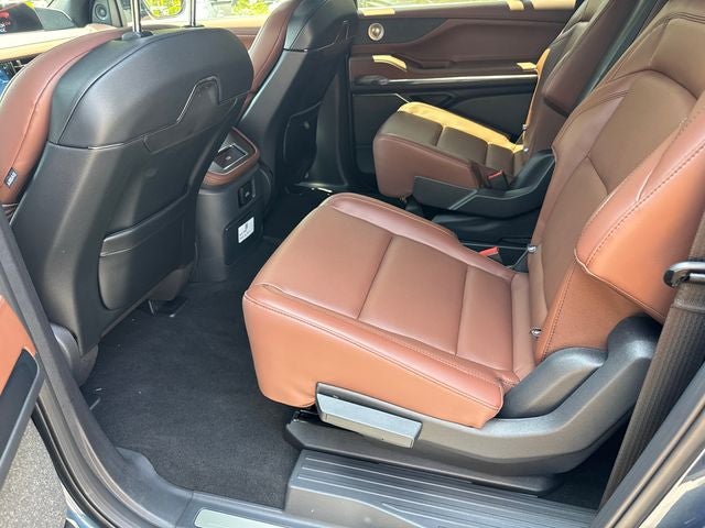 2027 Lincoln Navigator L Reserve