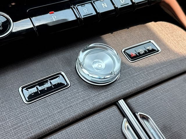 2027 Lincoln Navigator L Reserve