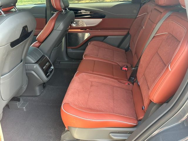 2025 Lincoln Nautilus Black Label