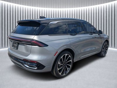 2024 Lincoln Nautilus Black Label